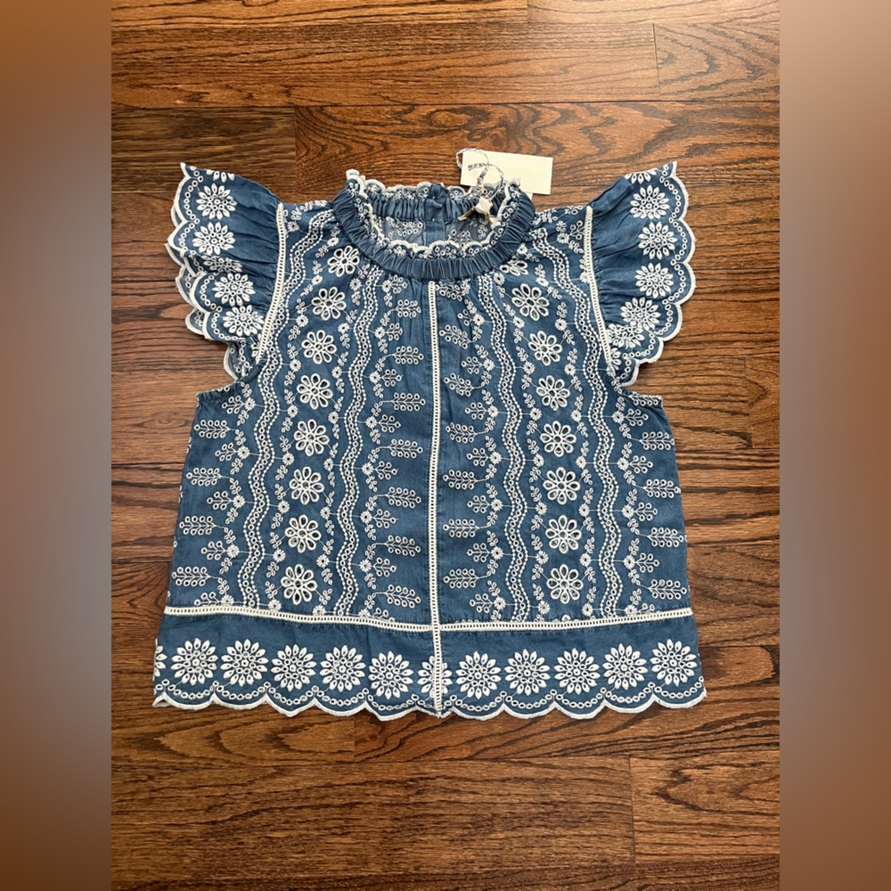 NWT Blue Embroidered Eyelet Broderie Anglaise Flutter Sleeve Top.  Size M